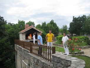 HODOČAŠĆE ZAJEDNICI U UGLJANE KOD TRILJA